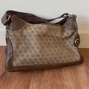 Dooney & Bourke Purse